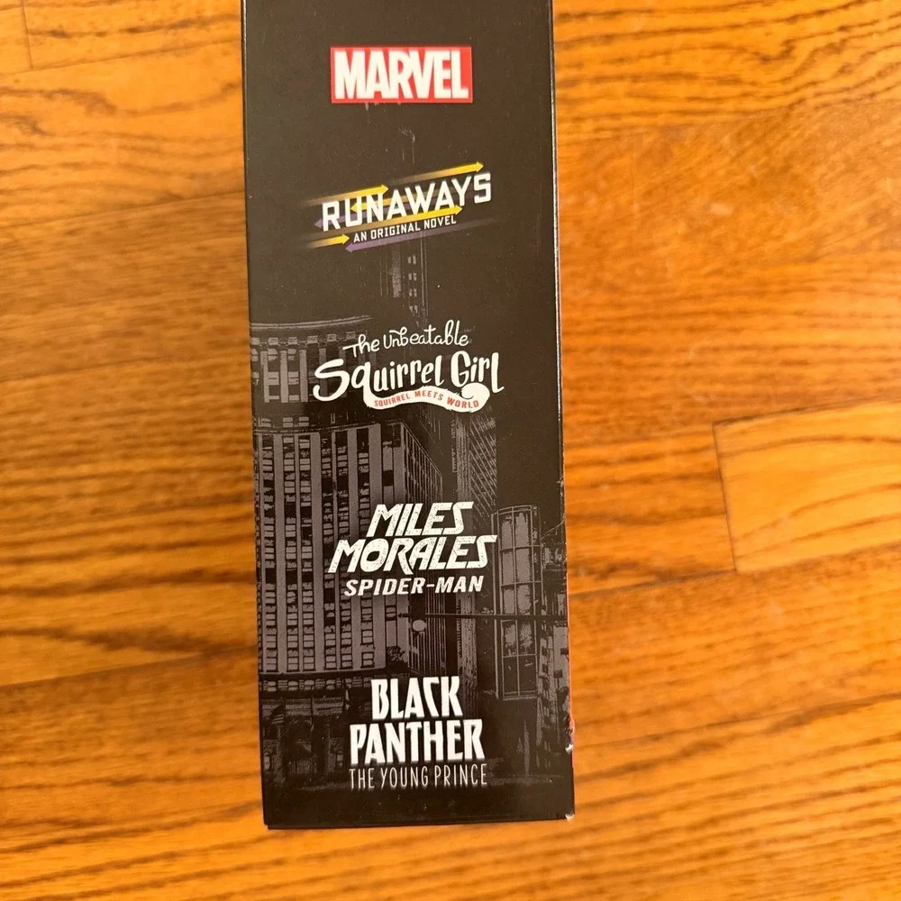 Marvel: Heroes Collection (4 Original Novels) Black Panther, Spiderman, Runaways
